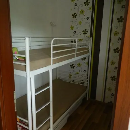 公寓 Apartman Sanyi